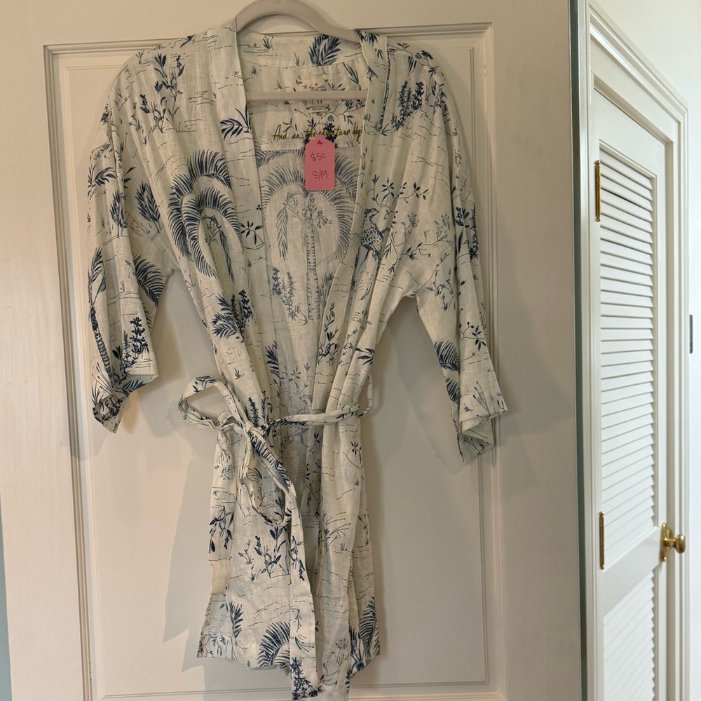 Floral Print Women's Robe - Blue and White